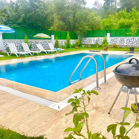 Star House * פאטהיה